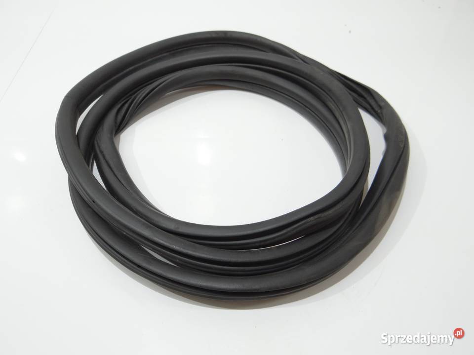 USZCZELKA DRZWI LEWY PRZÓD BMW X1 F48 7349628 Strzyżewice sprzedam