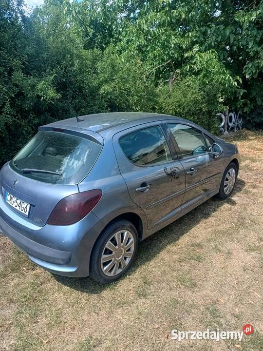 Peugeot 207 nieuszkodzony
