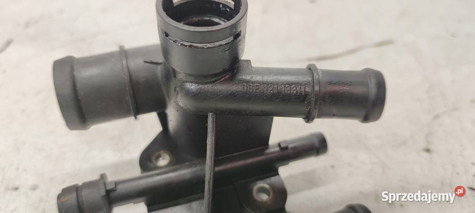 KRÓCIEC WODY RURKI AUDI A3 8P 20 TFSI 06F121133H Przystajń sprzedam