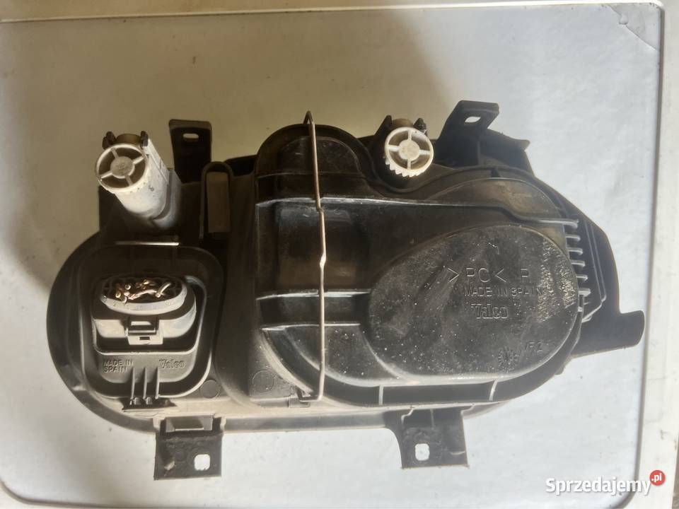 Lampa reflektor przód prawa VW GOLF IV Lampy przednie wielkopolskie Ostrzeszów sprzedam