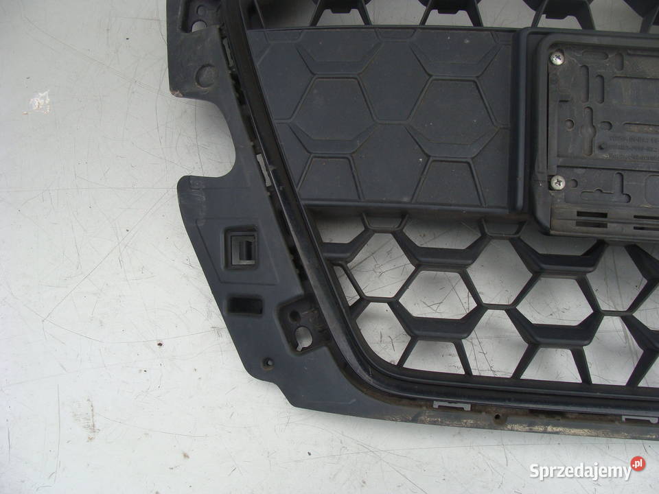 AUDI A1 II ATRAPA CHŁODNICY GRILL 82A853651B