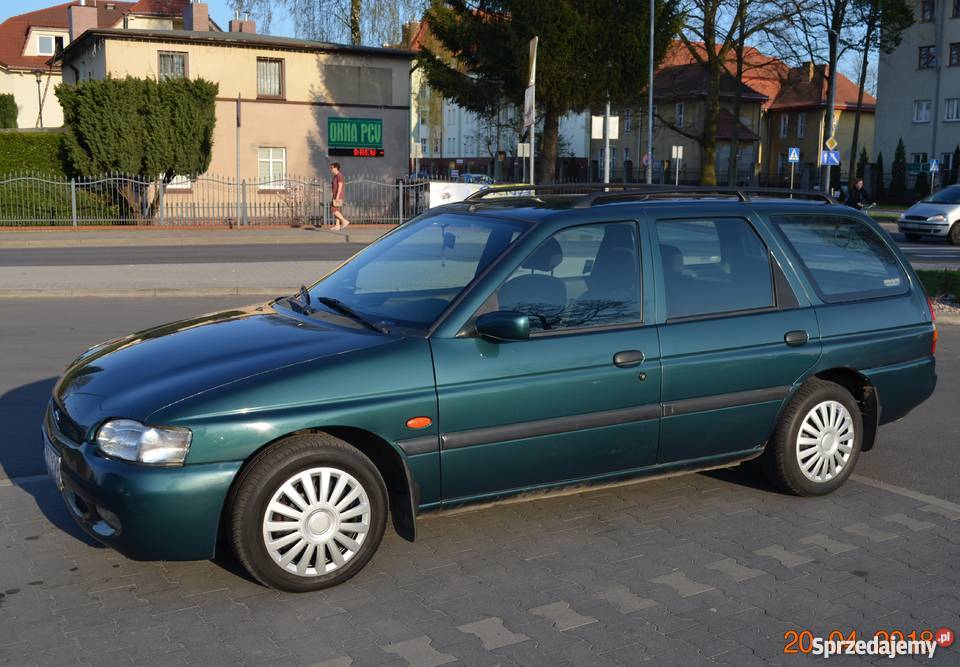Ford Escort 18 TD Kombi światła przeciwmgielne Koszalin