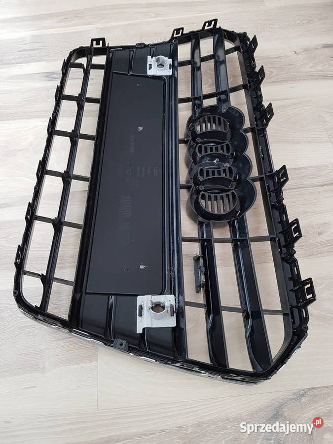 Grill atrapa Grill Audi A5 lift 8T0853651G A5 podkarpackie Trzcinica