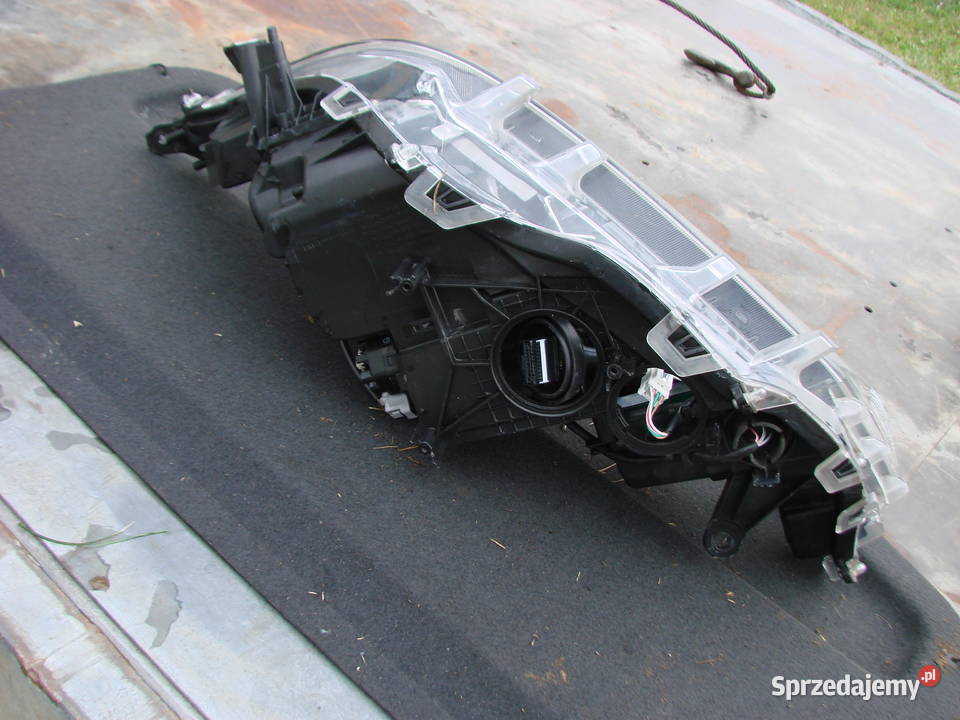 Toyota RAV4 RAV4 V reflektor LED ORG KPL Mielec