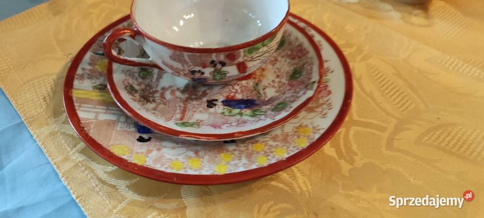 Zestaw śniadaniowy średniej wielkości porcelana