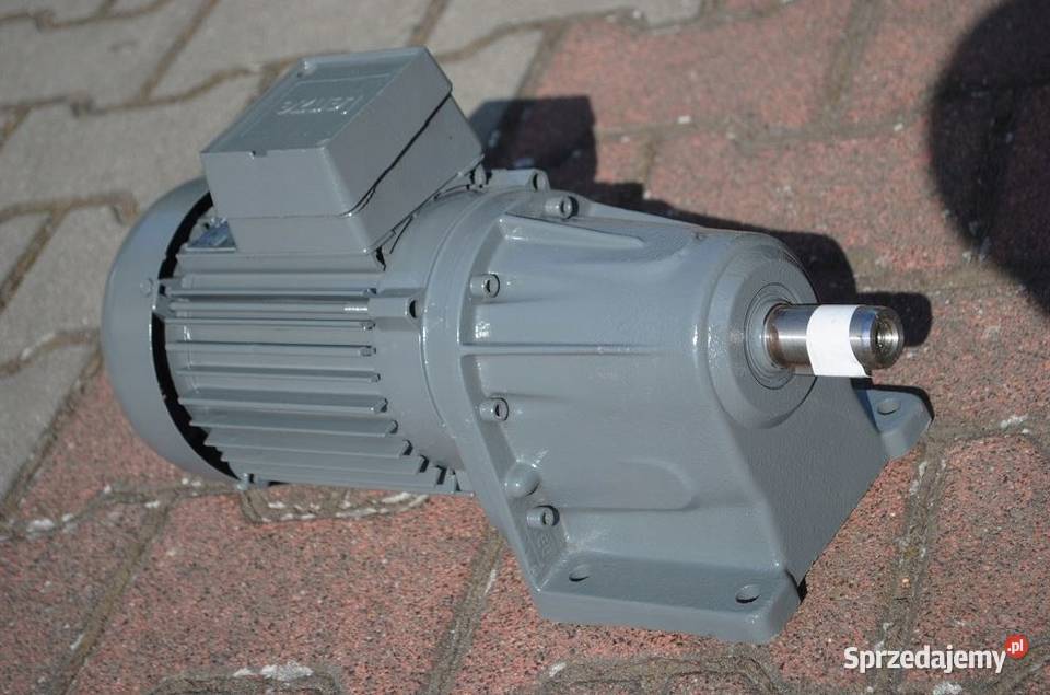 Motoreduktor 075kw 345obrmin Firmy LENZE