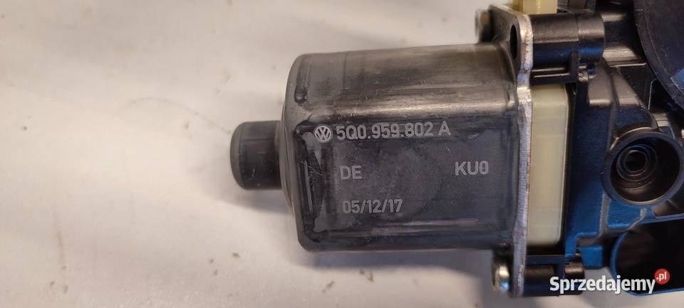 VW TIGUAN II SILNICZEK SZYBY 5Q0959802A
