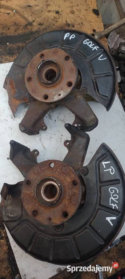 VW GOLF V 19TDI piasta przód zwrotnica prawa Kielce