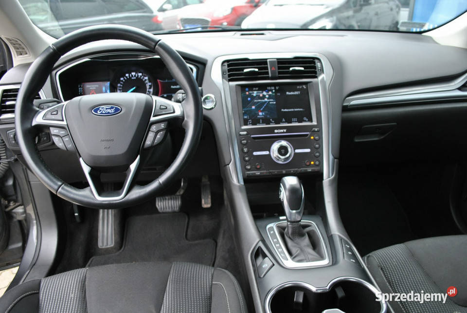 Ford Mondeo Titanium 20Hybrid 187 eCVT ASO Forda światła LED