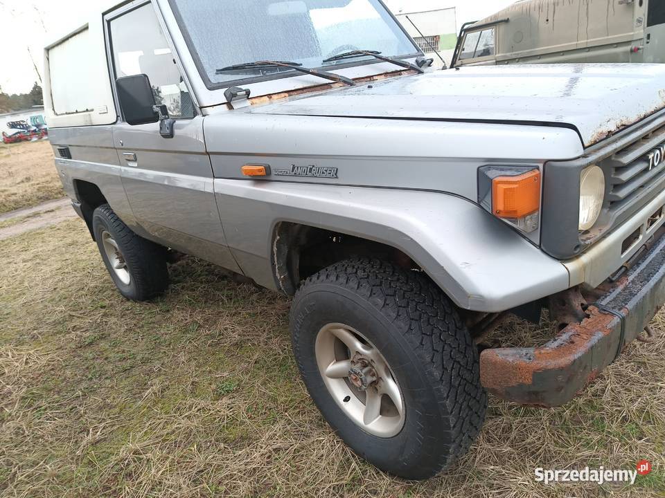 Toyota Land Cruiser HZJ silnik 42 TD Rok produkcji 1996 Złotów