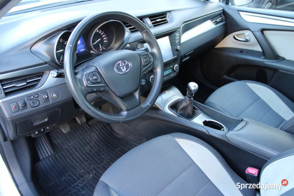 Toyota Avensis 2016r Salon Polska LPG Kamera Avensis Bielsko-Biała