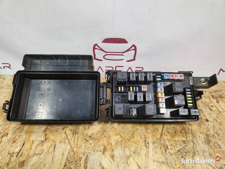 Skrzynka Bezpieczników Chrysler 300C 0510 57 Pleszew