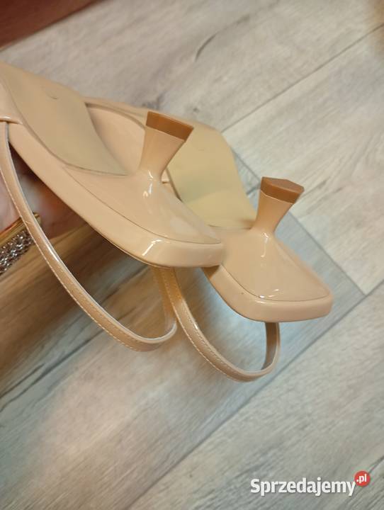 4243 Beżowe niskie czółenka wieczorowe z odkrytą 28cm małopolskie Kraków