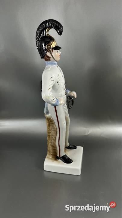 Porcelanowa figurka żołnierza