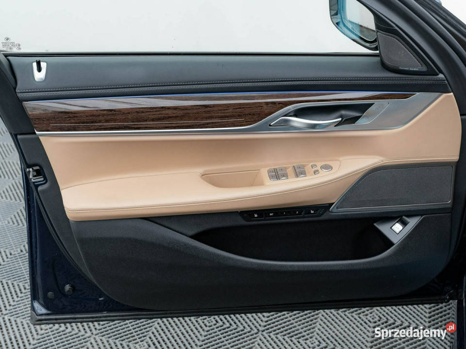 BMW 745 PY13616745Le xDrive Ambient Kcofania nieuszkodzony Gdańsk