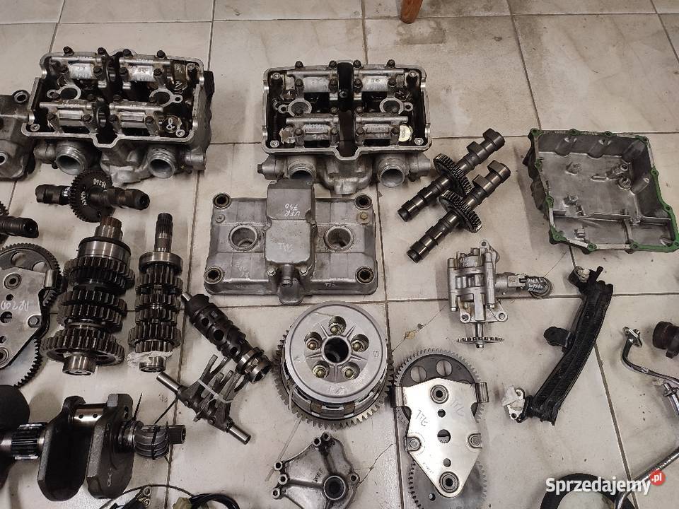 Honda VFR 750 silnik części kapa iskrownik pompa Jelenia Góra sprzedam
