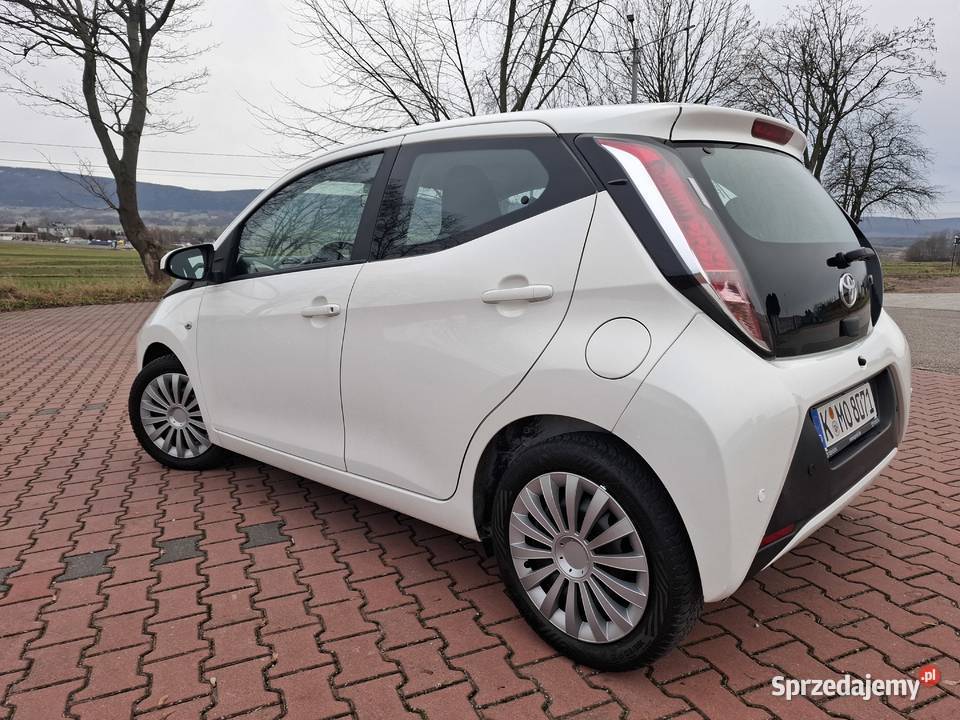 Toyota Aygo 10 BenzynaKlimaTempomatSerwis Pawłów