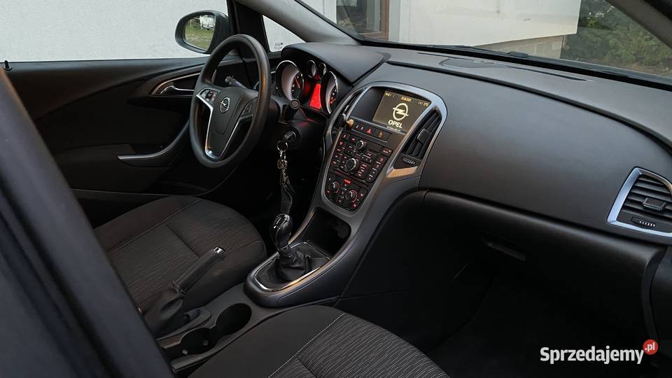 Opel Astra J Sedan 17 CDTI 130 20132014 Opoczno