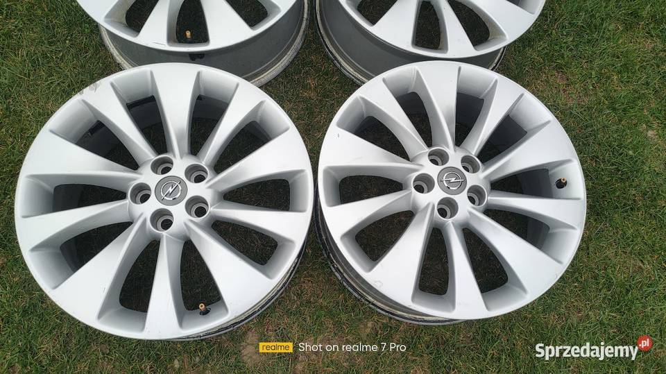 Felgi 5x105 R18 Opel Astra Mokka Zafira Średnica 18" Domaradzice sprzedam