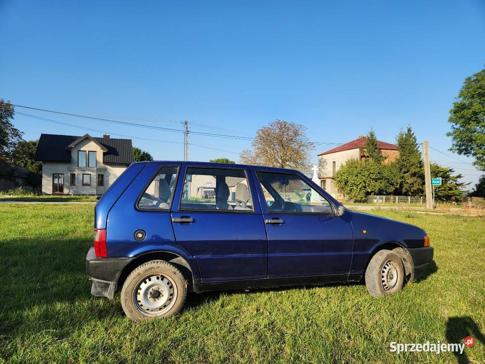 Fiat Uno kupiony w polskim salonie Pińczów