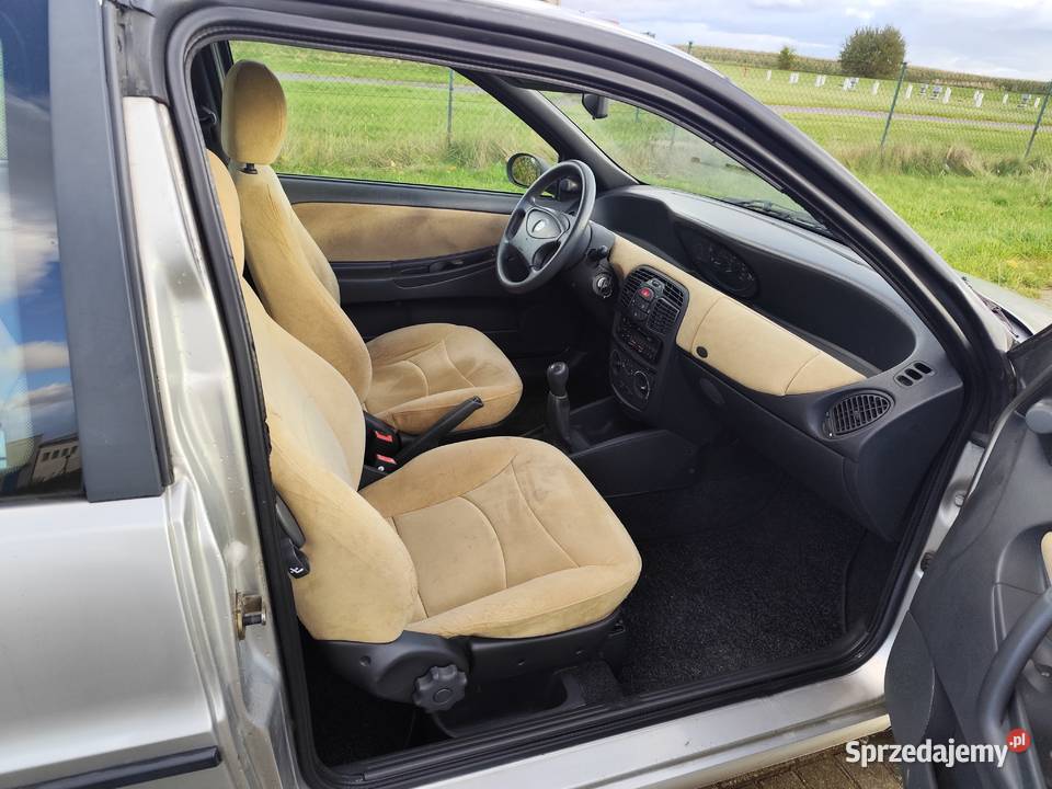 Lancia Y 12 benzyna wspomaganie nieuszkodzony