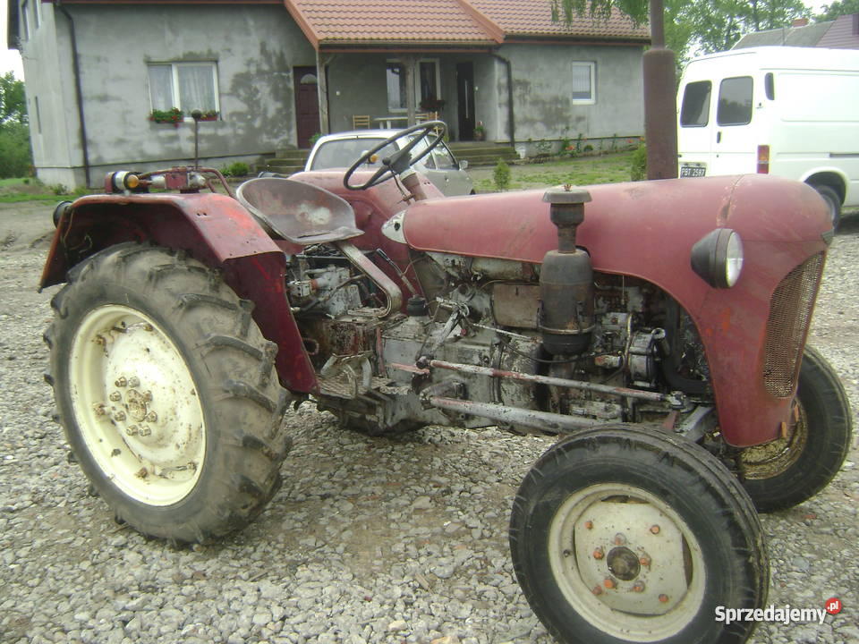 ciągnik C325 Maszyny rolnicze mazowieckie Gorzechowo