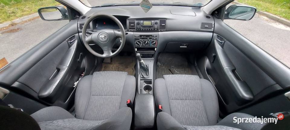 Toyota Corolla E12 sedan 14 Rok produkcji 2004 Skarżysko-Kamienna