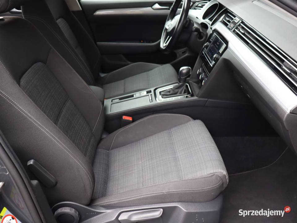VW Passat 15 TSI łopatki zmiany biegów Bielany Wrocławskie