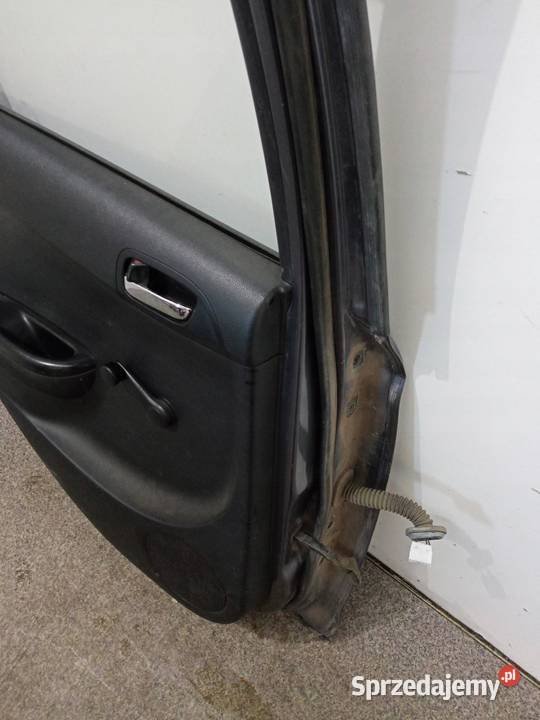DRZWI LEWE TYŁ 2E Hyundai i20 I 20082014