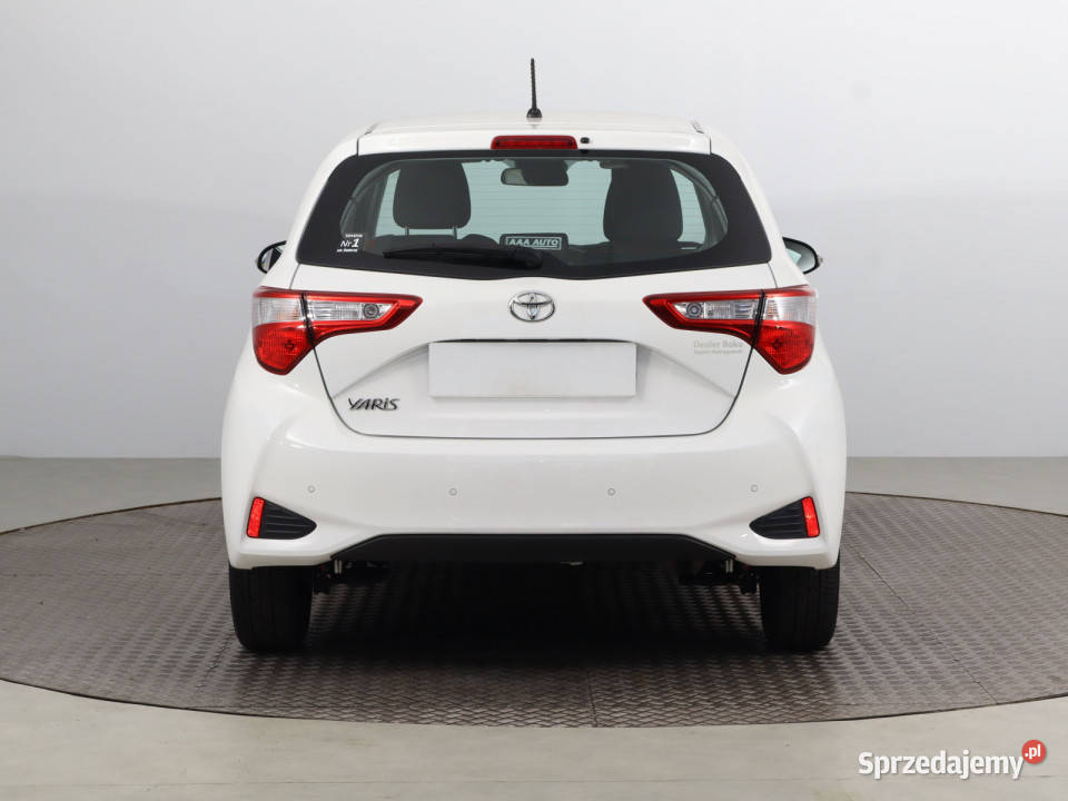 Toyota Yaris 15 Dual VVTi wielofunkcyjna kierownica Yaris Motoryzacja Bielany Wrocławskie