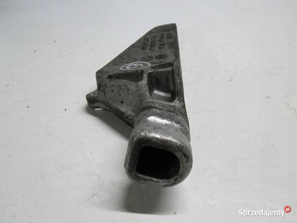Audi A4 20 TFSI 220M BUL 162 8E0199343J Łapa