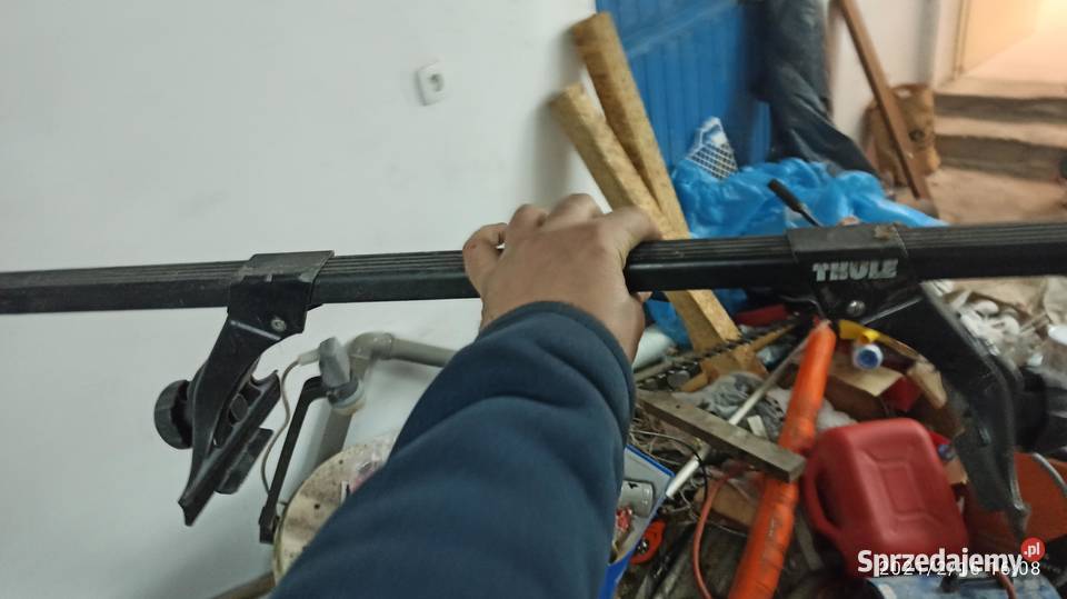 relingi na dach z uchwytami do rowerów komplet sprzedam