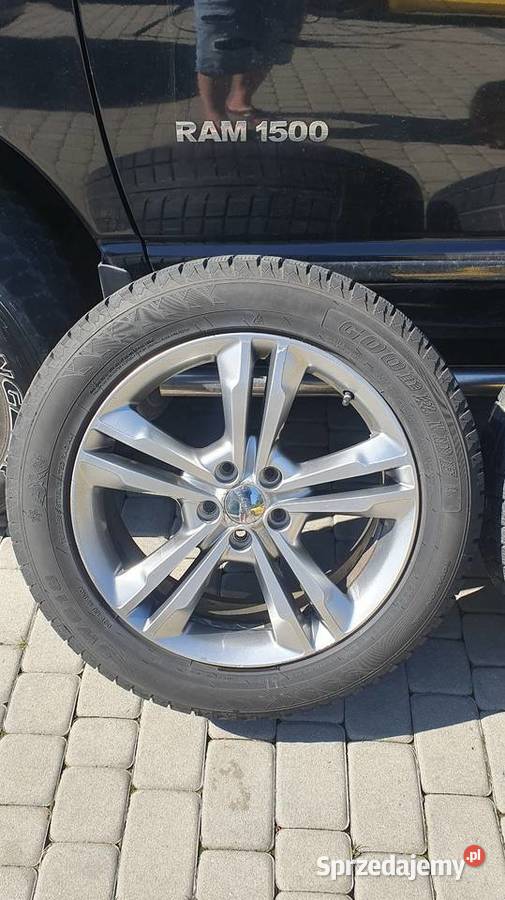 Alufelgi 19 z oponami zimowymi Goodride 2355519