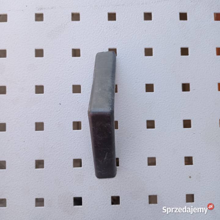 Narożniki ochronne plastikowe małe Kamień Pomorski sprzedam