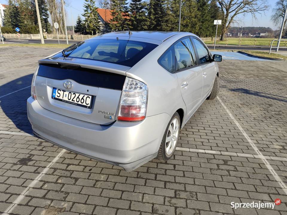 Toyota Prius salon sevis ASO Poznań