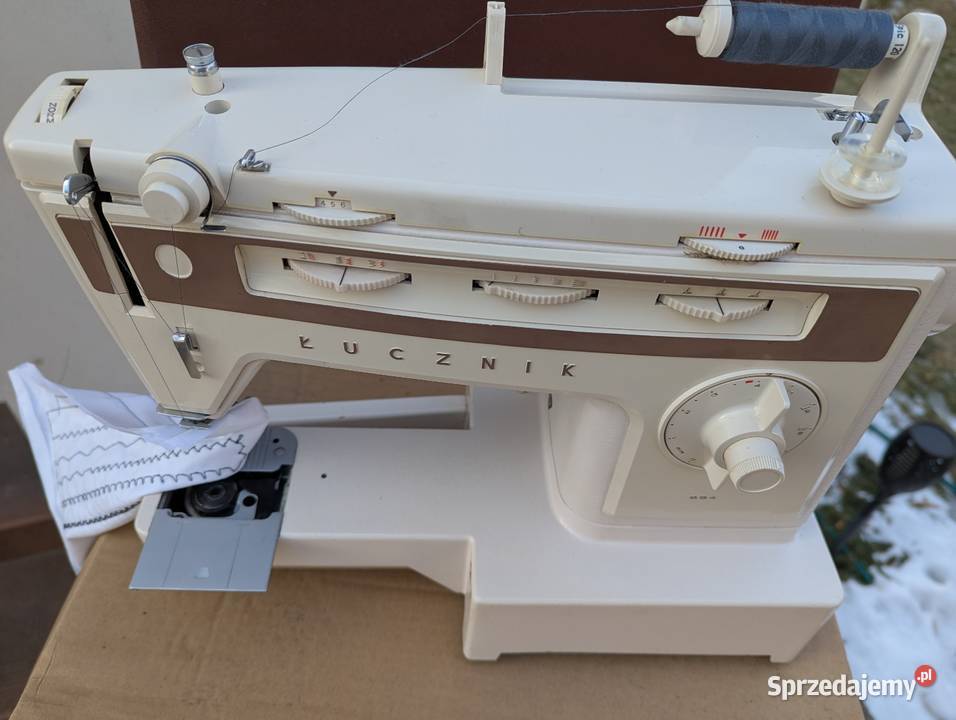 Maszyna do szycia Łucznik sprawna walizka Częstochowa