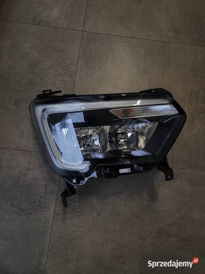 Lampa Reflektor prawa 260105567R Master IV 2019