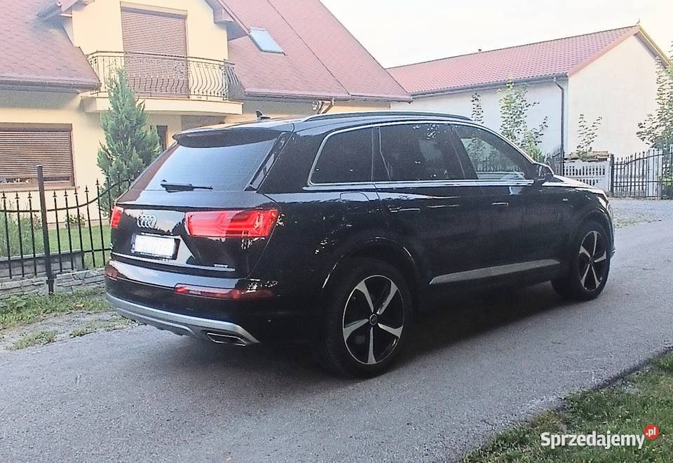 Audi Q7 SLine 7 osobowy noktowizor skrętna oś regulowane zawieszenie Adamów