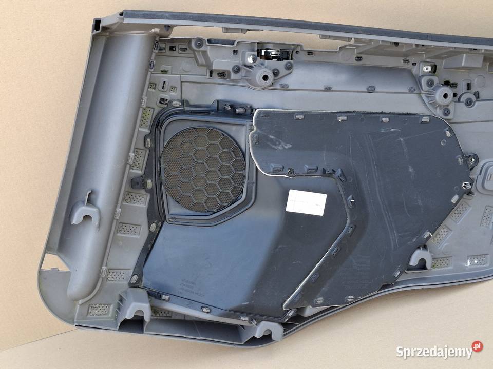 SCANIA RS NGS G P BOCZEK DRZWI LEWYCH TAPICERKA ciężarowe Bieleń