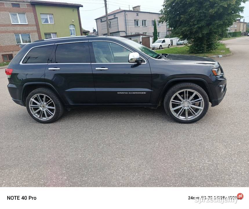 Jeep grand Cherokee wk2 57 HEMI lpg lift światła przeciwmgielne podlaskie