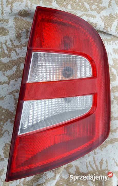 Lampa tył prawa Skoda Fabia I 19992004 Rok produkcji 2003