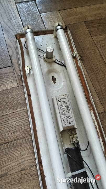 Lampa awaryjna lampa sufitowa świetlówkowa na