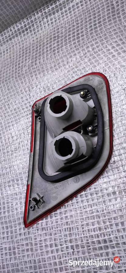 BMW 3 E46 lampa tył tylna Dębina sprzedam