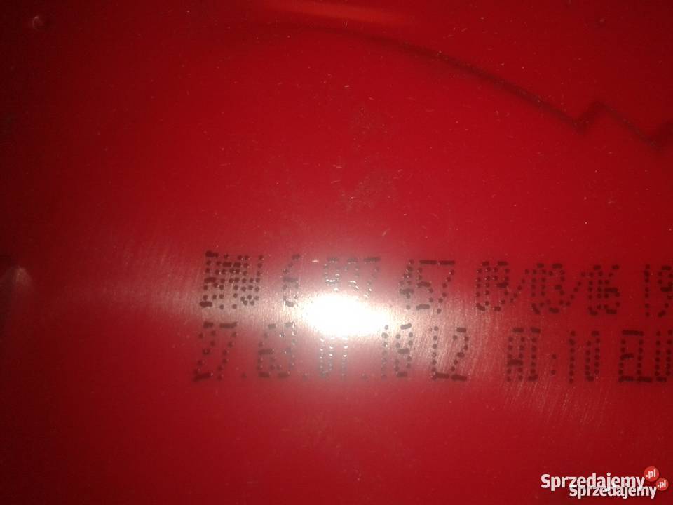 BMW E90 TYLNA LEWA PRAWA NOWA LAMPA Prawe