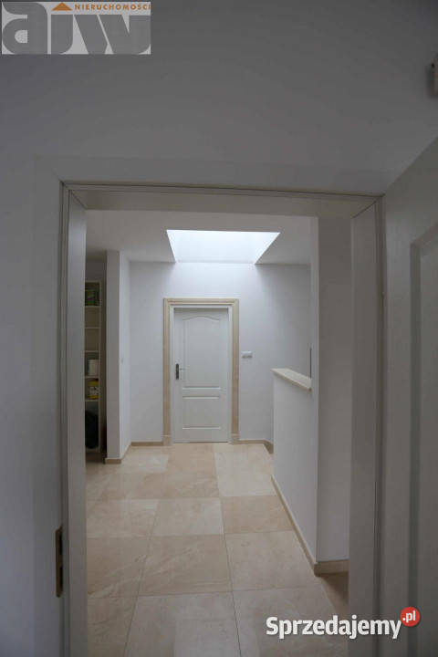 ogłoszenie dom 230m2 Rok budowy 2012 sprzedam