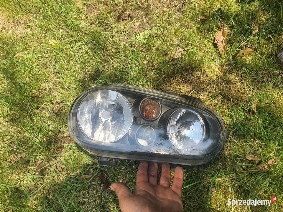 Lampa przednia prawa reflektor przedni Lampy przednie