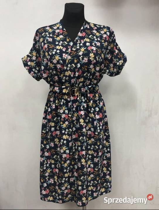 Sukienka w kwiaty biust 95 Rozkloszowana  Płock