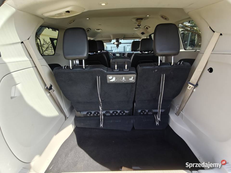 Chrysler Pacifica 36 V6 8osobowa 104 zadbana pomorskie Bolszewo