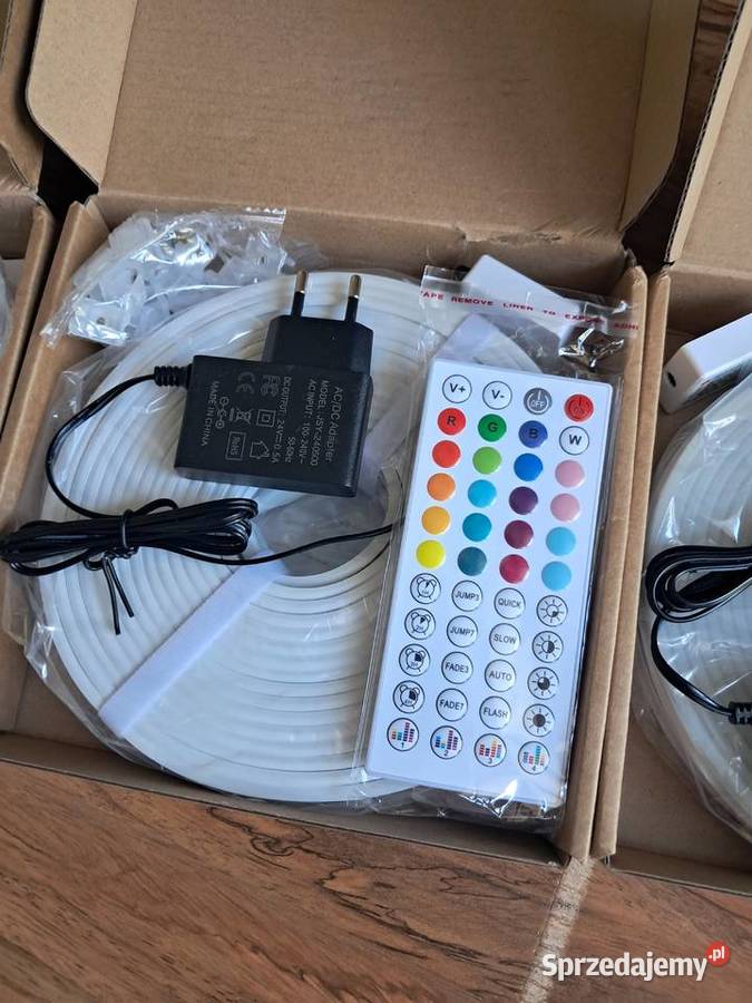 3 zestawy taśmy led każda 10 m w jednej brak Sandomierz