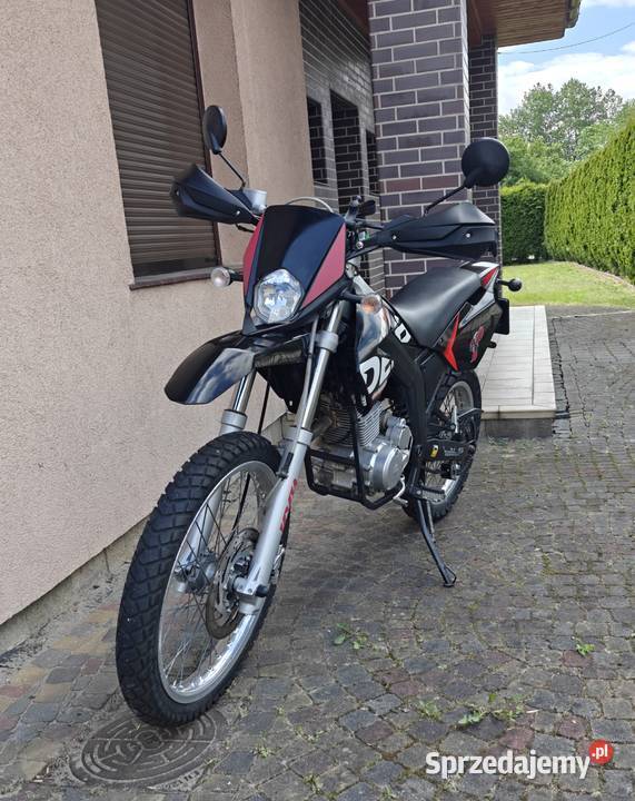 Derbi Senda 2015 125 4T Przebieg 8160 Prawie że Sosnowiec sprzedam